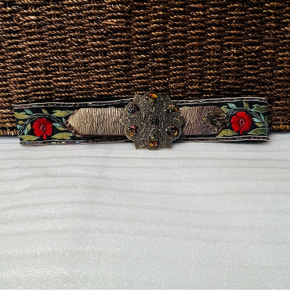 Streets Ahead Anthro Vintage-Inspired Embroidered Leather and Fabric Belt - Picture 15 of 16